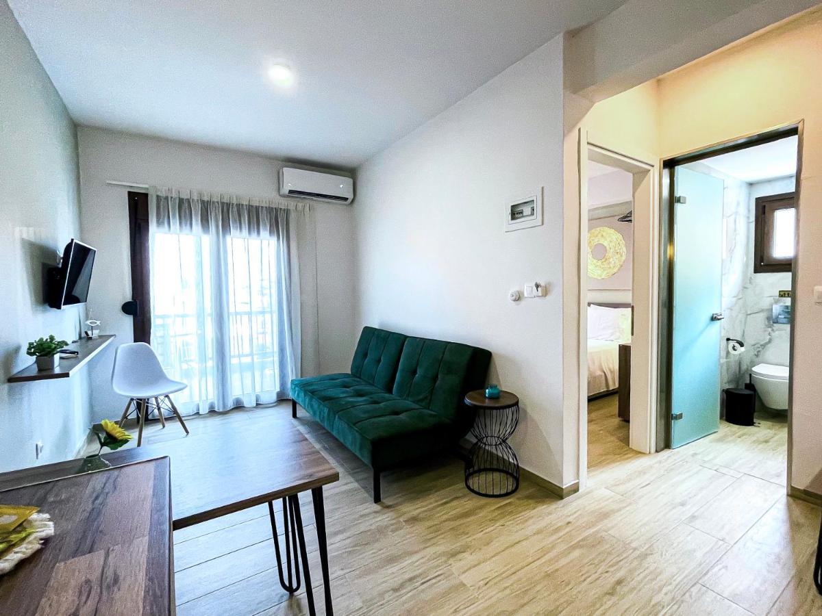 Athonite All Seasons Luxury Suites Ierissos Exterior photo