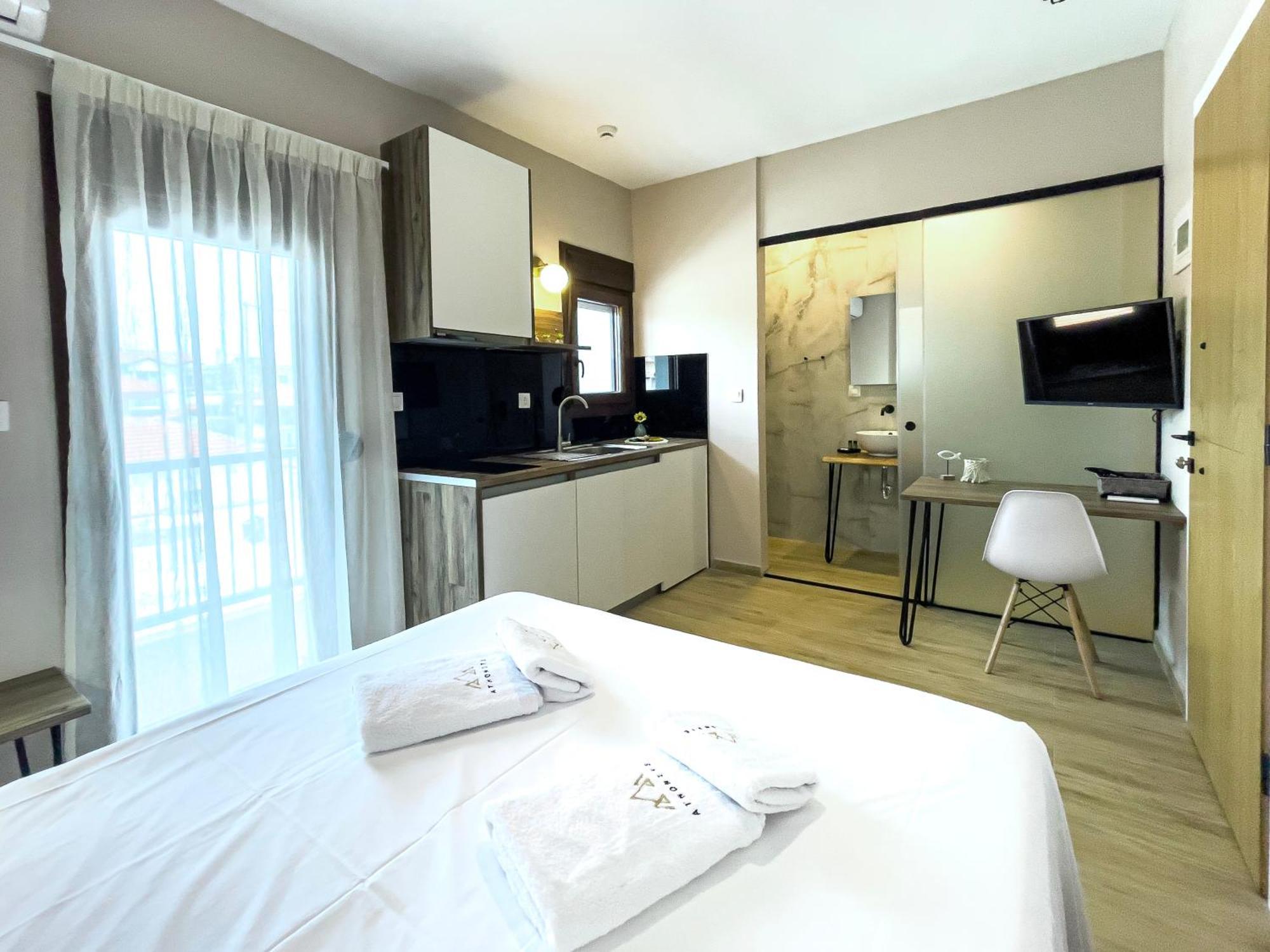 Athonite All Seasons Luxury Suites Ierissos Exterior photo